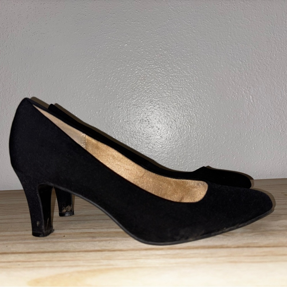 Kelly & Katie Classic Black Heels